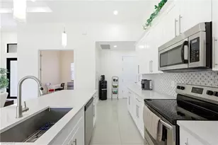 1429 NE 6th Ave, Cape Coral, FL 33909 - Photo 13