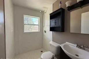 328 Tarpon Dr, Cape Coral, FL 33904 - Photo 17