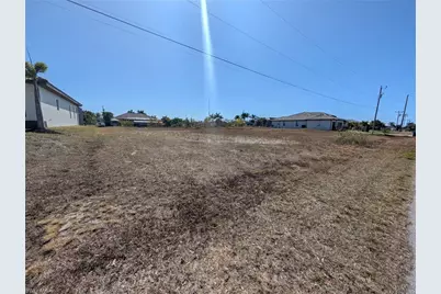 1910 SW 30th Ter, Cape Coral, FL 33914 - Photo 5