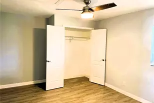 638 SE 13th Ave, Cape Coral, FL 33990 - Photo 5