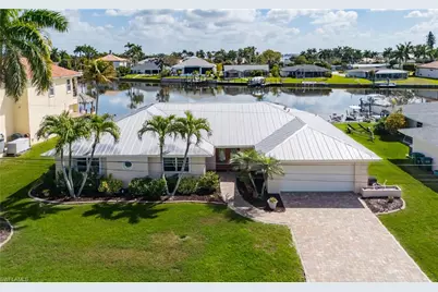 5319 Malibu Ct, Cape Coral, FL 33904 - Photo 3