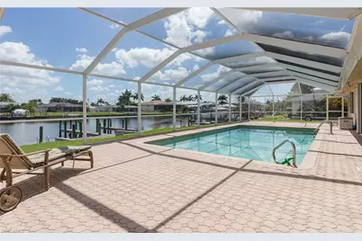 5319 Malibu Ct, Cape Coral, FL 33904 - Photo 9