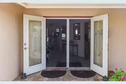 5319 Malibu Ct, Cape Coral, FL 33904 - Photo 11