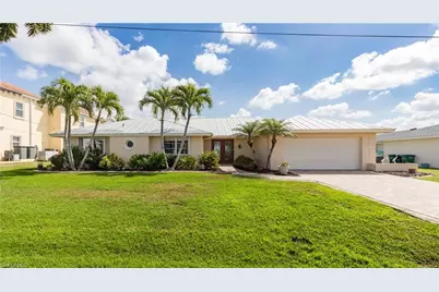 5319 Malibu Ct, Cape Coral, FL 33904 - Photo 7