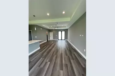 610 Floyd Ave S, Lehigh Acres, FL 33976 - Photo 7