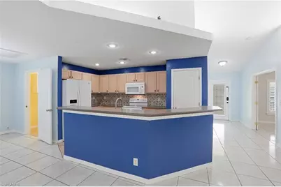 3622 NE 18th Pl, Cape Coral, FL 33909 - Photo 9