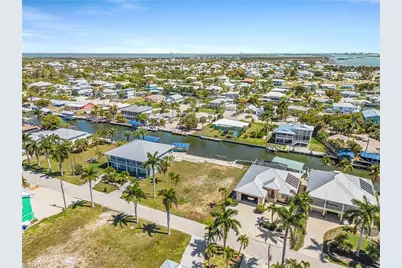 2224 Date St, Saint James City, FL 33956 - Photo 15