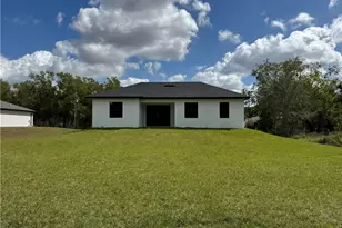 724 Kari Cir, Lehigh Acres, FL 33974 - Photo 31
