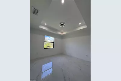 724 Kari Cir, Lehigh Acres, FL 33974 - Photo 23