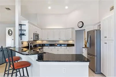 905 NW 28th Pl, Cape Coral, FL 33993 - Photo 9