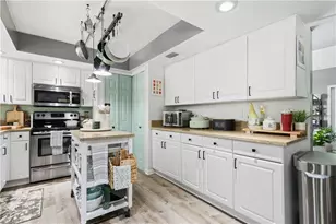 19180 Four Wheel Dr, North Fort Myers, FL 33917 - Photo 9