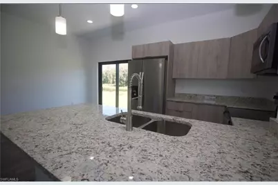 8004 Spice Ct, Labelle, FL 33935 - Photo 9