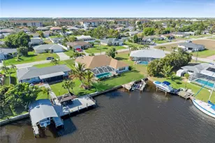 2041 SE 16th St, Cape Coral, FL 33990 - Photo 9