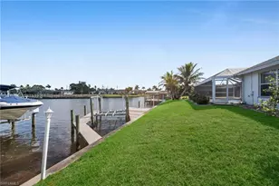 2041 SE 16th St, Cape Coral, FL 33990 - Photo 11