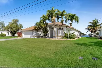 2041 SE 16th St, Cape Coral, FL 33990 - Photo 5