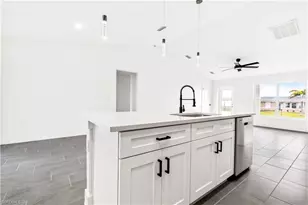 2212 NE 6th Ave, Cape Coral, FL 33909 - Photo 9