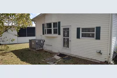 10901 Snowy Egret Cir, Estero, FL 33928 - Photo 7