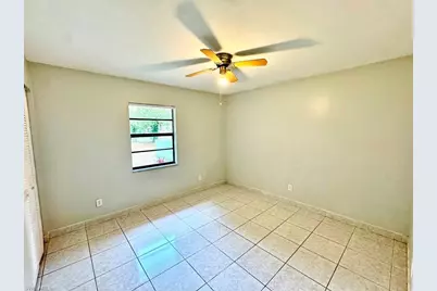 233 S Cypress St, Labelle, FL 33935 - Photo 11