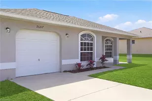 2607 30th St SW, Lehigh Acres, FL 33976 - Photo 5