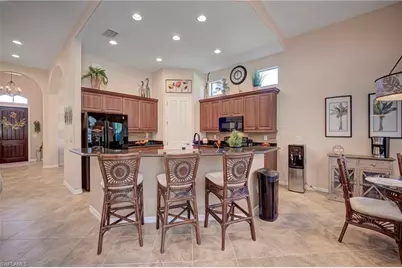 8601 Mercado Ct, Fort Myers, FL 33912 - Photo 7