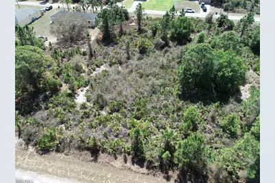 1034 Card St E, Lehigh Acres, FL 33974 - Photo 5