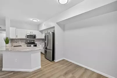 15585 Ocean Walk Cir #215, Fort Myers, FL 33908 - Photo 5