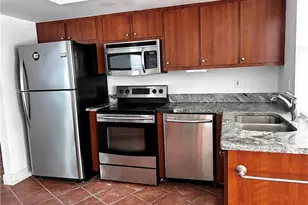 310 SE 29th Terrace, Cape Coral, FL 33904 - Photo 3