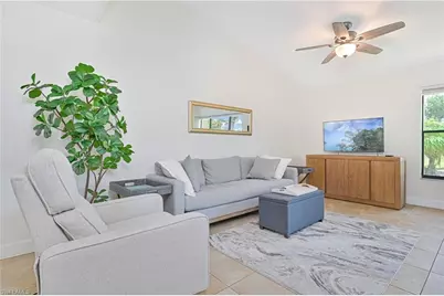 5530 Trailwinds Dr #726, Fort Myers, FL 33907 - Photo 5