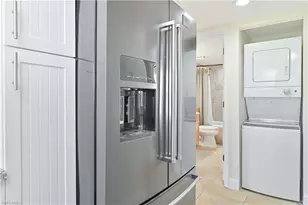 5530 Trailwinds Dr, Fort Myers, FL 33907 - Photo 9