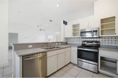 1504 NE 2nd Ter, Cape Coral, FL 33909 - Photo 9