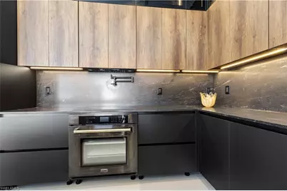 3321 SW 3rd Ln, Cape Coral, FL 33991 - Photo 17