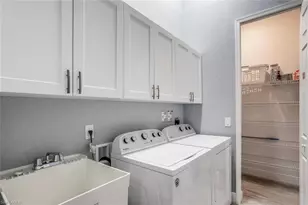 2714 NE 20th Ct, Cape Coral, FL 33909 - Photo 27