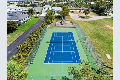 6081 Lake Front Dr, Fort Myers, FL 33908 - Photo 35