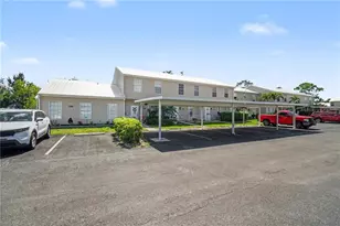 6081 Lakefront Dr, Fort Myers, FL 33908 - Photo 27