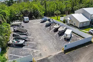 6081 Lakefront Dr, Fort Myers, FL 33908 - Photo 31