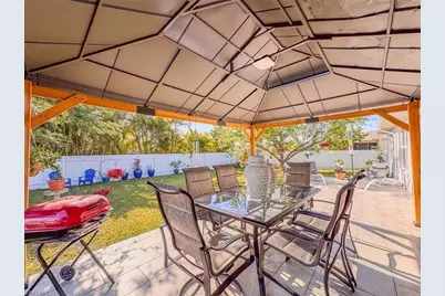 329 SW 30th Ave, Cape Coral, FL 33991 - Photo 43