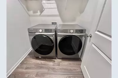 2425 NE 7th Pl, Cape Coral, FL 33909 - Photo 5