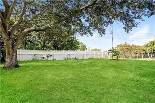 160 SE 27th Terrace, Cape Coral, FL 33904 - Photo 15