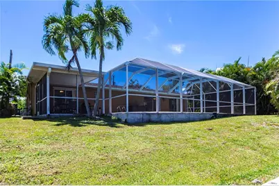 1623 SE 39th Ter, Cape Coral, FL 33904 - Photo 35