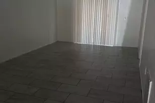 2700 Park Windsor Dr, Fort Myers, FL 33901 - Photo 5