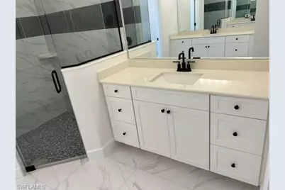 660 Ames St E, Lehigh Acres, FL 33974 - Photo 7