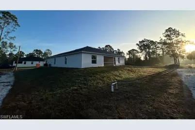 660 Ames St E, Lehigh Acres, FL 33974 - Photo 29
