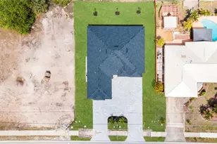 613 Gleason Pkwy, Cape Coral, FL 33914 - Photo 41