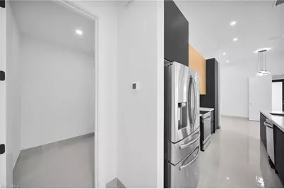 613 Gleason Pkwy, Cape Coral, FL 33914 - Photo 17