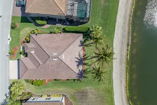 11005 Lakeland Cir, Fort Myers, FL 33913 - Photo 7