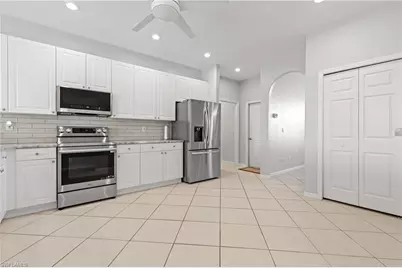 11005 Lakeland Cir, Fort Myers, FL 33913 - Photo 11