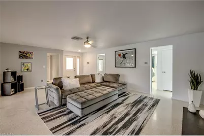 1633 SE 39th Ter, Cape Coral, FL 33904 - Photo 9