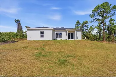 325 Hermosa Ave, Lehigh Acres, FL 33974 - Photo 33