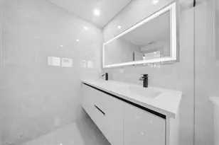 911 Cleveland Ave, Lehigh Acres, FL 33972 - Photo 19