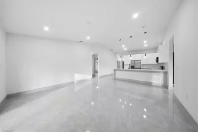 911 Cleveland Ave, Lehigh Acres, FL 33972 - Photo 33